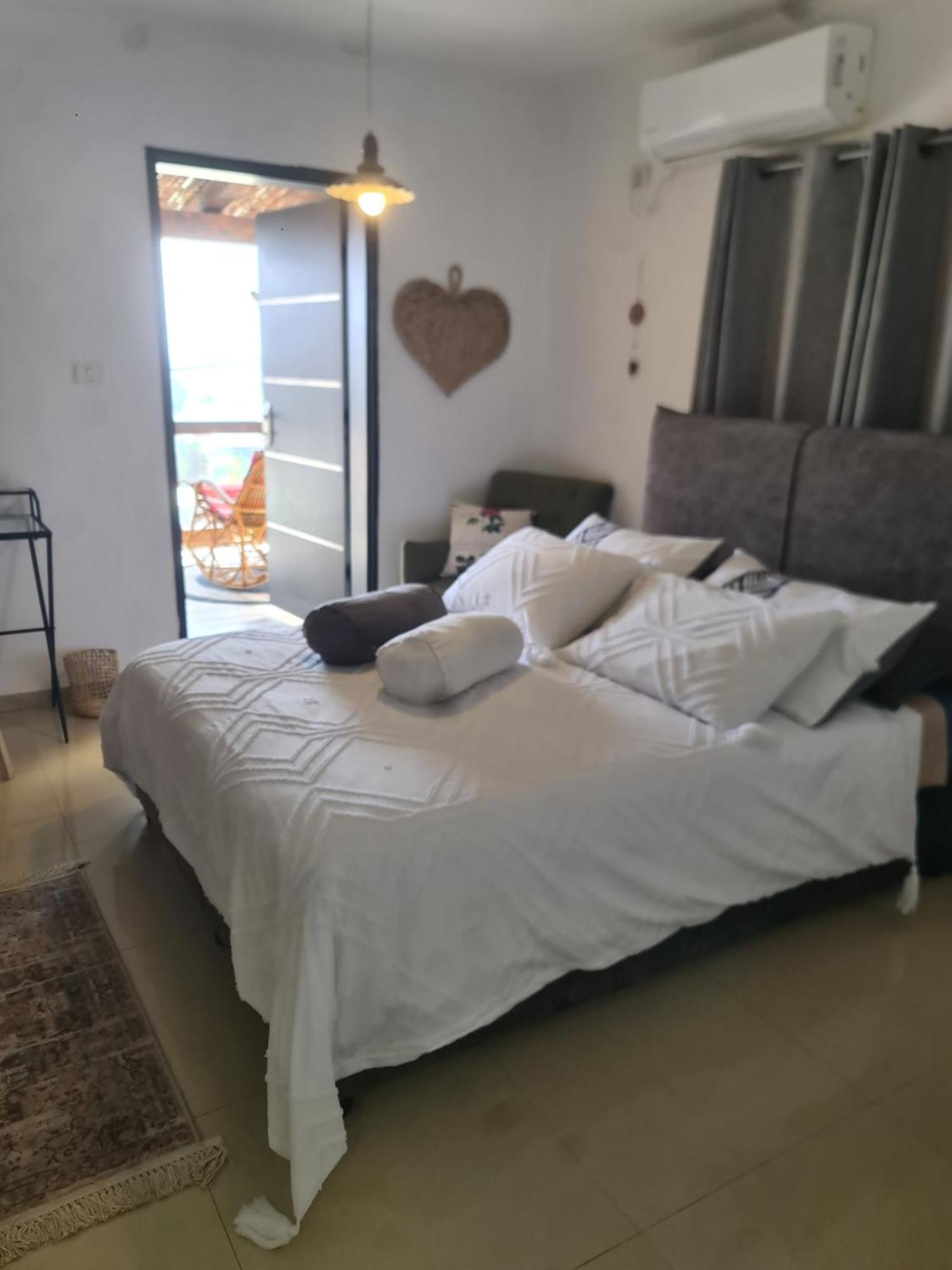 Apartamento Ronit'S Place Kiryat Shemona Exterior foto