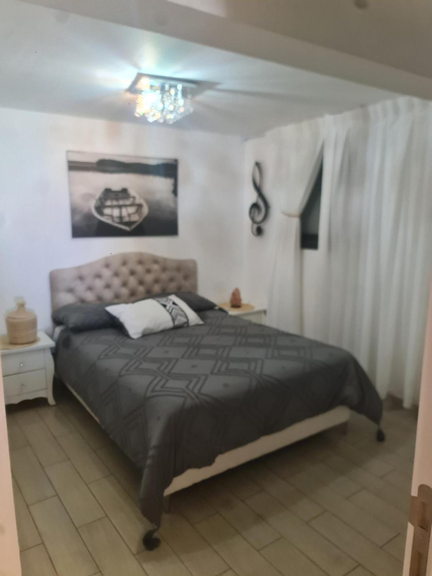 Apartamento Ronit'S Place Kiryat Shemona Exterior foto